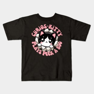 Curios-kitty plays peek a boo Kids T-Shirt